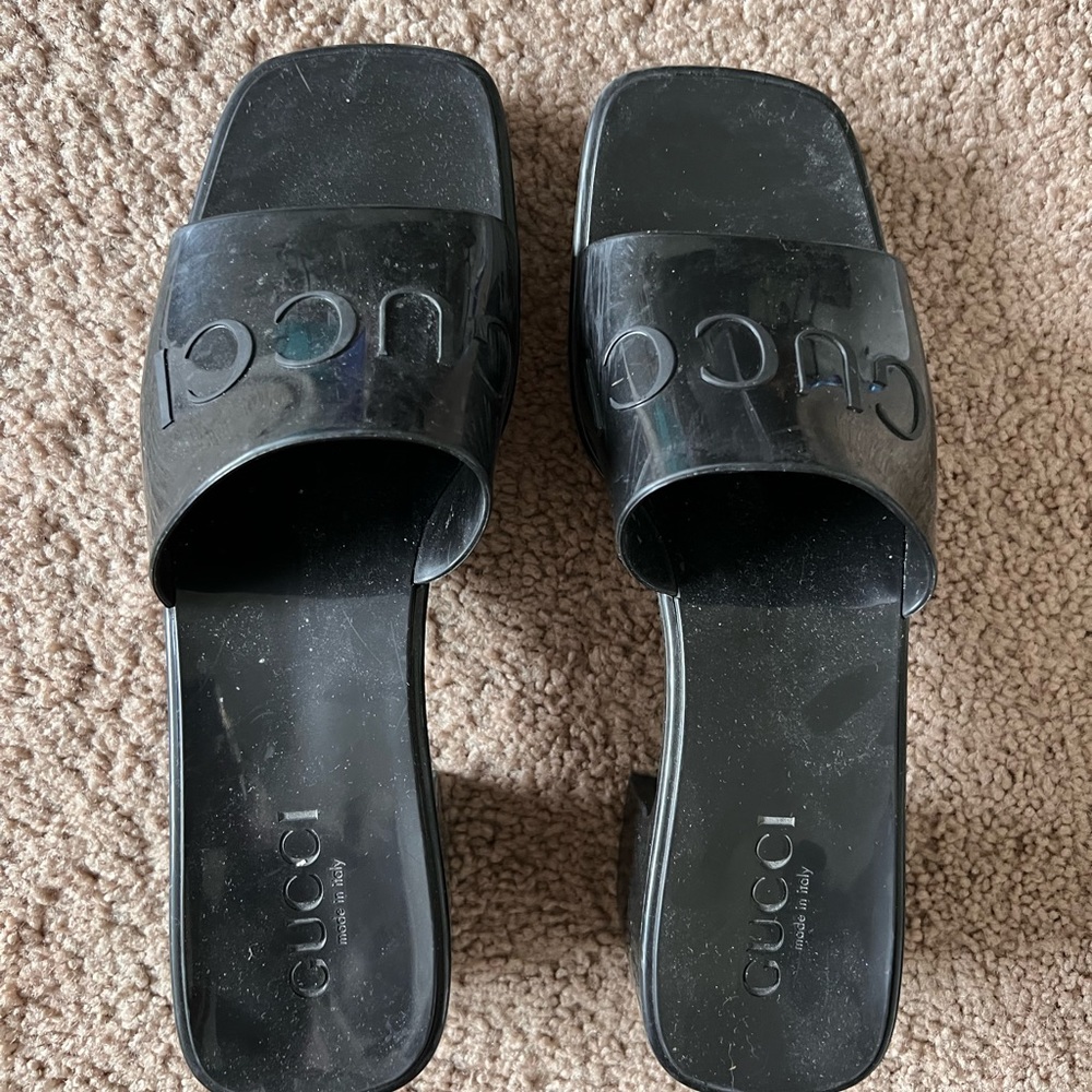 Gucci black rubber slide sandals